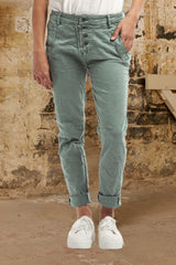 Italian Star Zip & Button Jean