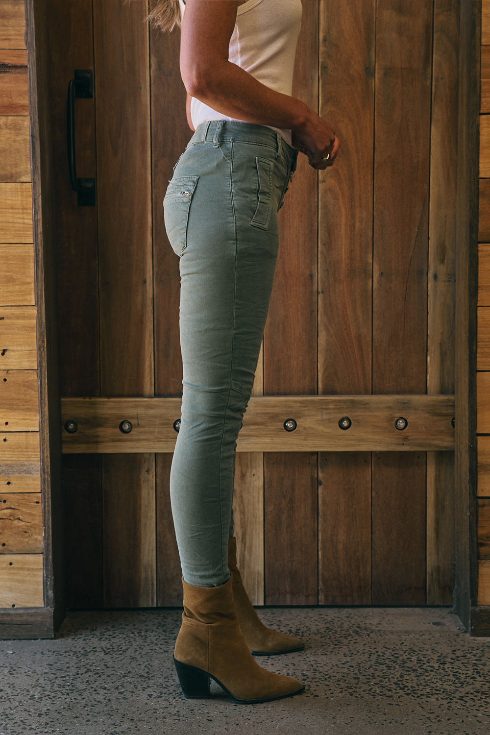 Italian Star Zip & Button Jean
