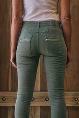 Italian Star Zip & Button Jean